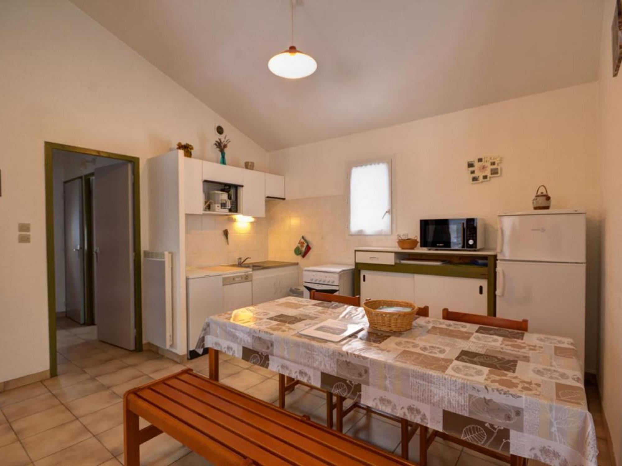 Gite Avec Cheminee, Terrasse Et Wifi - Animaux Acceptes - Fr-1-496-163 Usson-en-Forez Exteriör bild